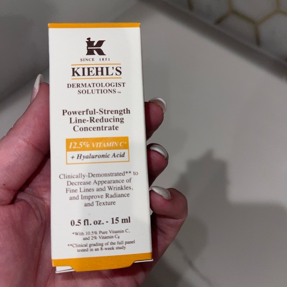 New Kiehl’s Powerful strength line reducing concentrate - Picture 3 of 4